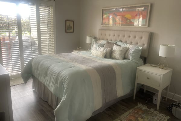 House sit in Huntington Beach, CA, US