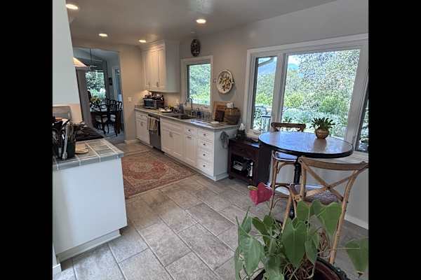 House sit in Ventura, CA, US