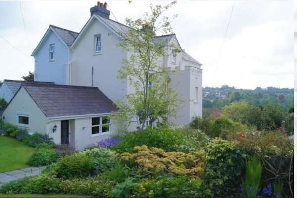 House sit in Tavistock, United Kingdom