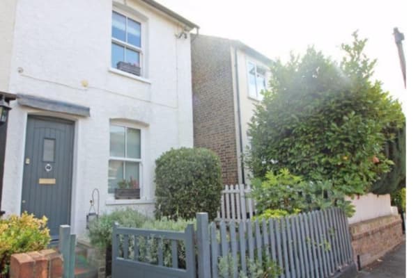 House sit in Croydon, United Kingdom