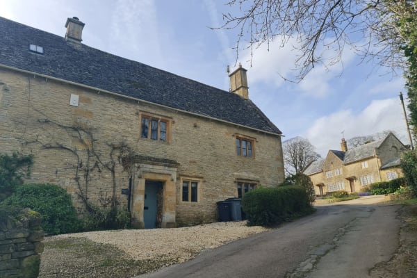 House sit in Stow on the Wold, United Kingdom