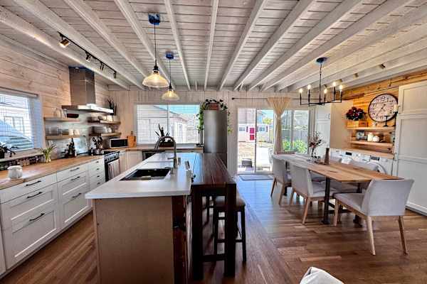 House sit in Oxnard, CA, US