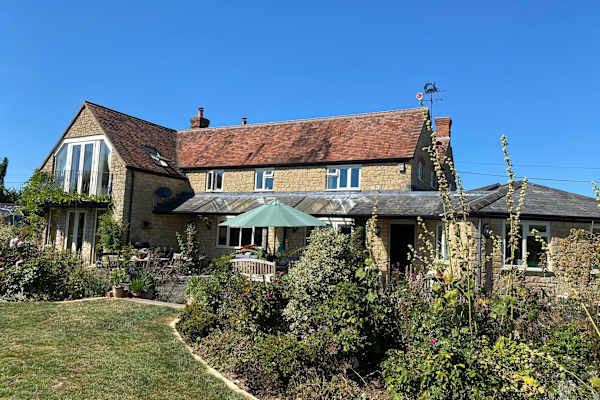 House sit in Shaftesbury, United Kingdom