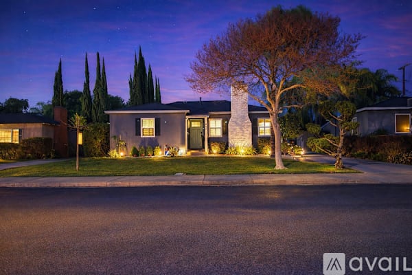 House sit in Claremont, CA, US