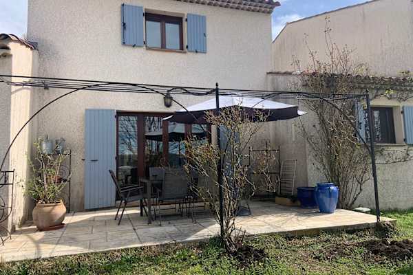 House sit in Mane, France