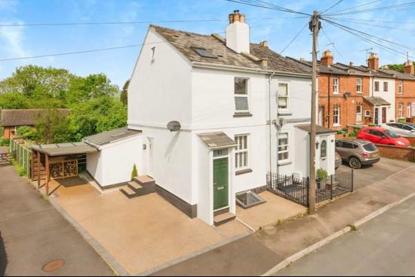 House sit in Cheltenham, United Kingdom