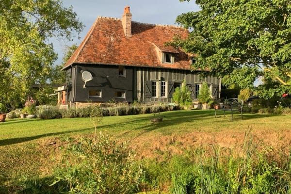 House sit in Vieux-Pont-en-Auge, France