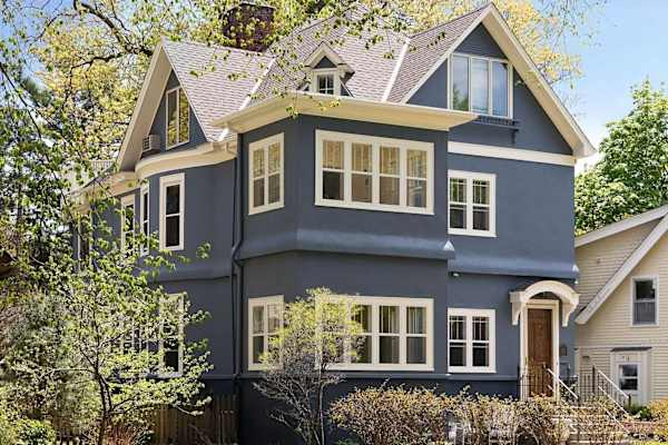 House sit in Minneapolis, MN, US