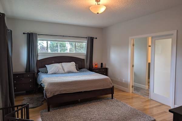 House sit in Victoria, BC, Canada