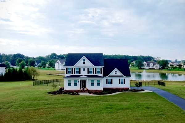 House sit in Hebron, MD, US