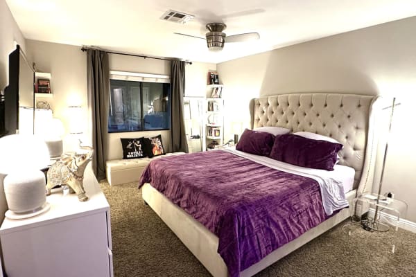 House sit in Las Vegas, NV, US