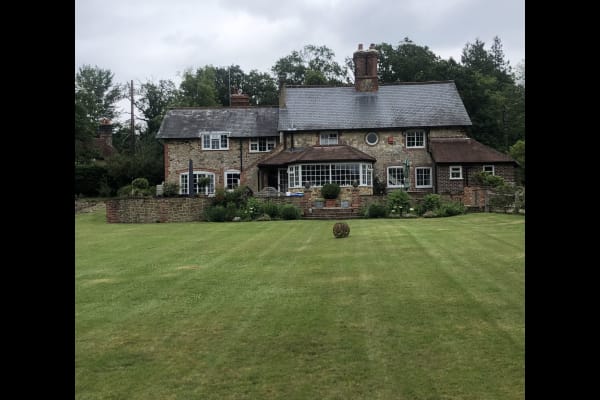 House sit in Storrington, United Kingdom