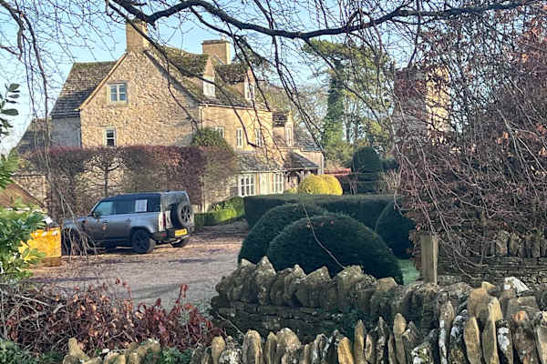 House sit in Cold Aston, United Kingdom