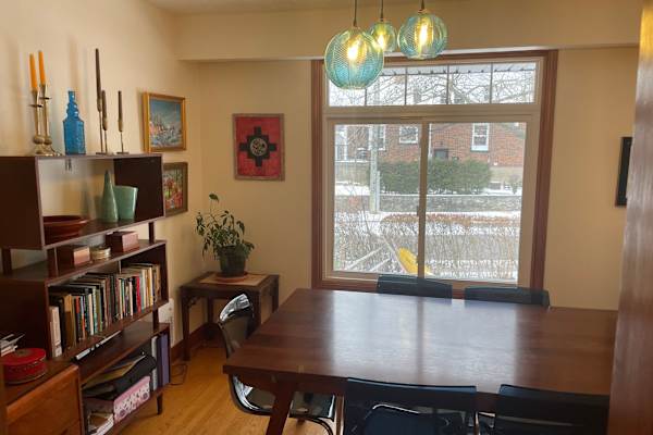 House sit in Hamilton, ON, Canada