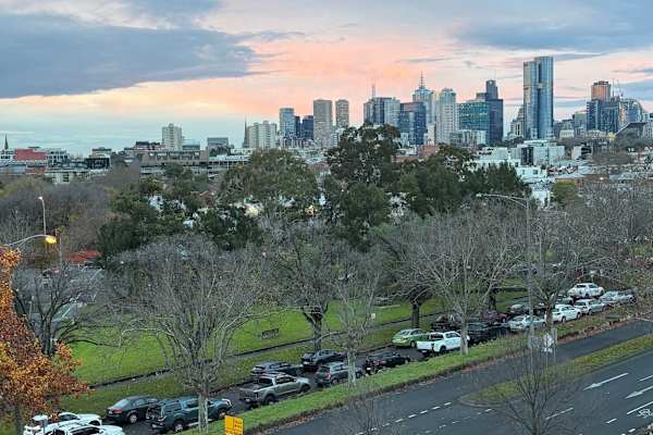 House sit in Melbourne, VIC, Australia