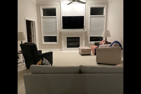 House sit in Des Moines, IA, US