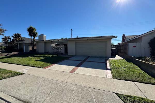 House sit in Huntington Beach, CA, US