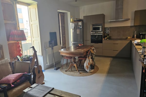 House sit in Valencia, Spain