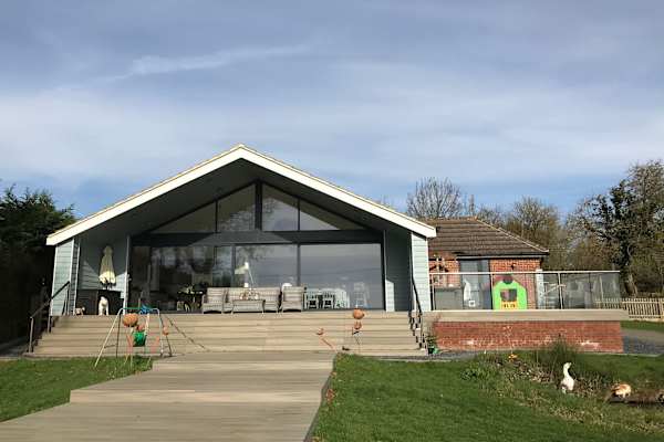 House sit in Lenham, United Kingdom