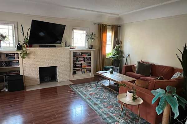 House sit in Glendale, CA, US