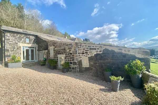 House sit in Todmorden, United Kingdom