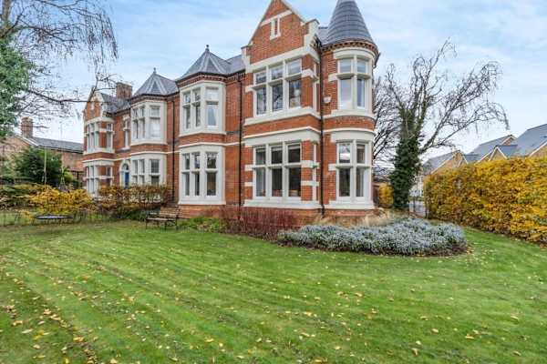 House sit in Peterborough, United Kingdom