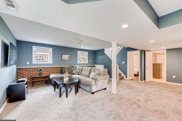 House sit in Annapolis, MD, US