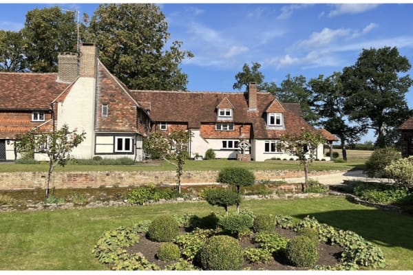 House sit in Godalming, United Kingdom