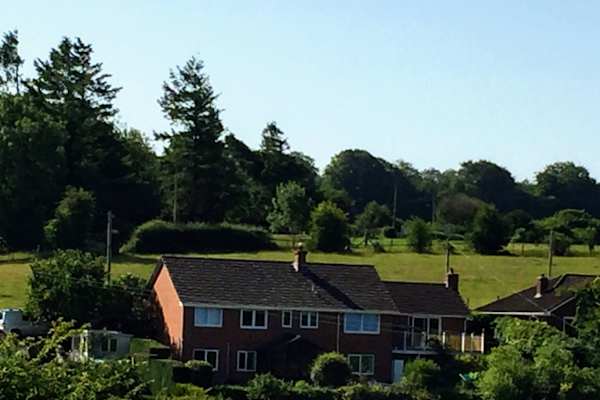 House sit in Tisbury, United Kingdom