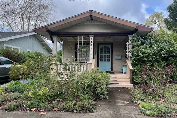 House sit in Santa Rosa, CA, US