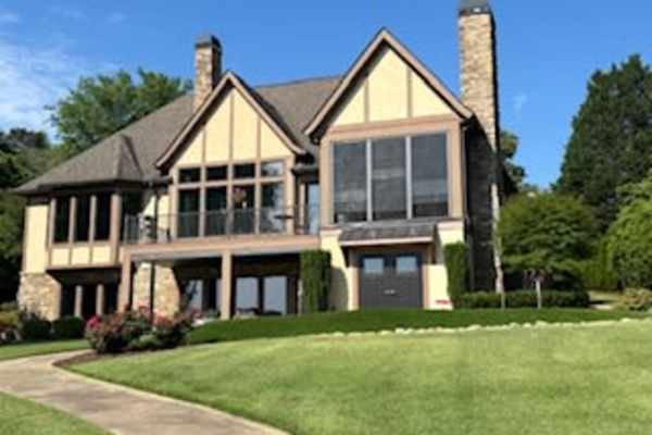 House sit in Seneca, SC, US