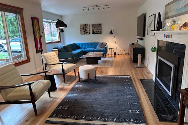 House sit in Seattle, WA, US