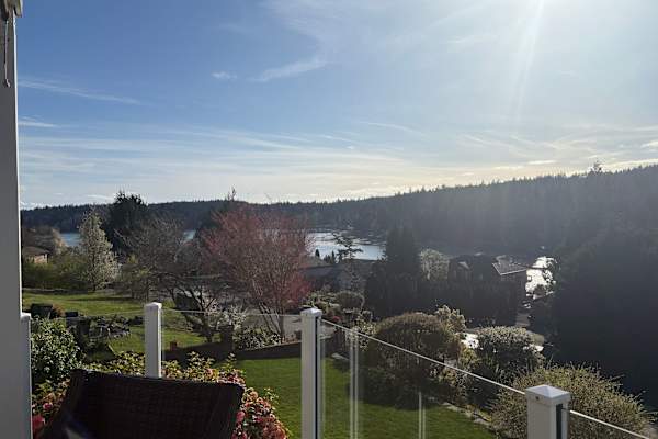 House sit in Poulsbo, WA, US