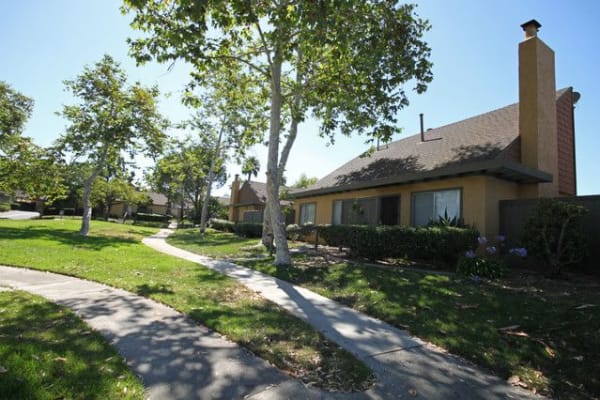 House sit in Mira Mesa, CA, US