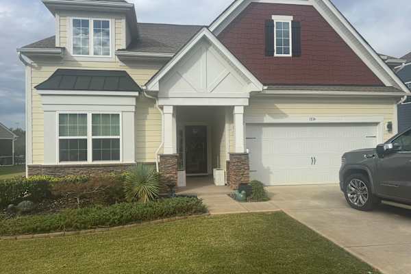 House sit in Charlotte, NC, US