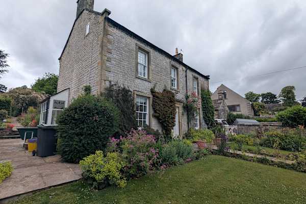 House sit in Tideswell, United Kingdom