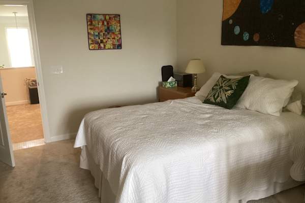 House sit in Upton, MA, US