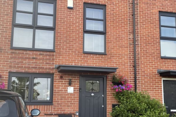 House sit in Manchester City Centre, United Kingdom
