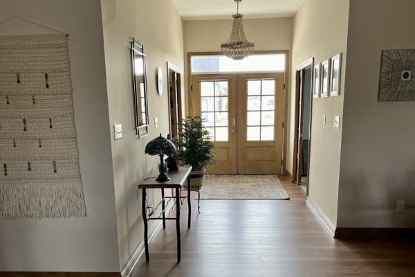 House sit in Indianapolis, IN, US
