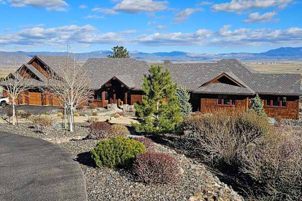 House sit in Carson City, NV, US