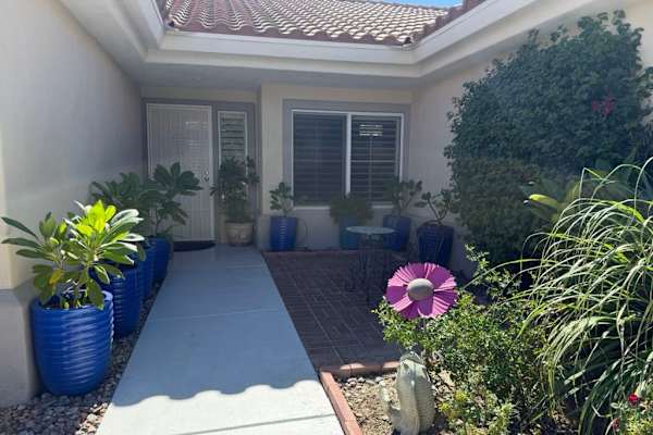 House sit in Palm Springs, CA, US