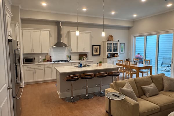 House sit in Woodstock, GA, US