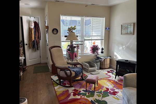 House sit in Delmar, NY, US