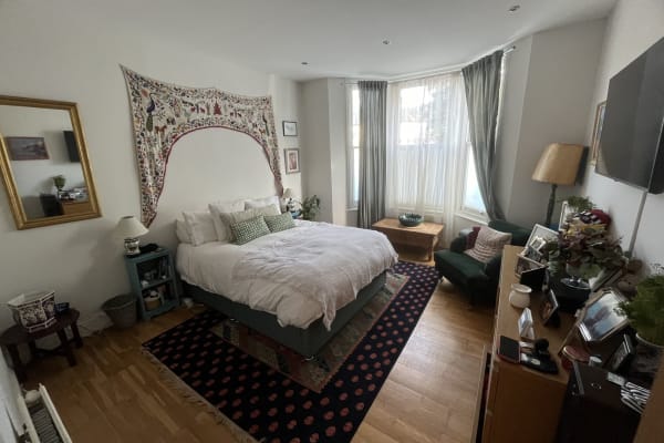 House sit in Brixton Hill, United Kingdom