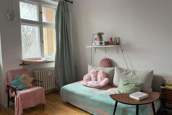 House sit in Berlin, Germany