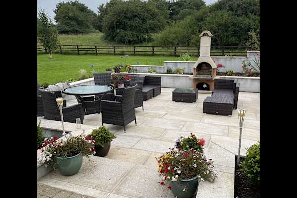 House sit in Athenry, Ireland