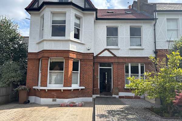 House sit in London, United Kingdom