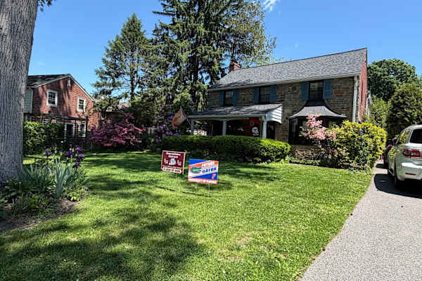 House sit in Narberth, PA, US