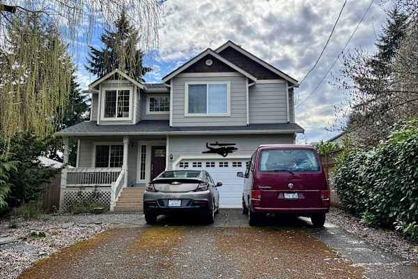 House sit in Olympia, WA, US