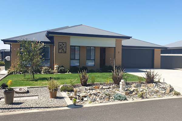 House sit in Goolwa North, SA, Australia